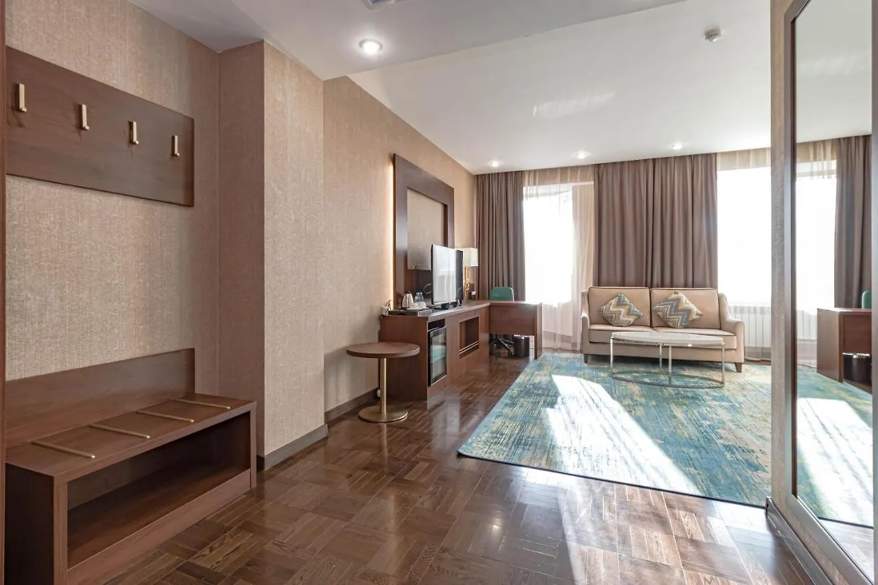 Best Western Plus Astana Hotel 4*,